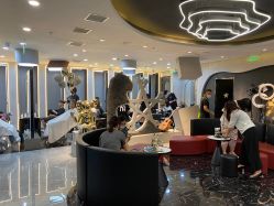 -TOP HAIR SALON