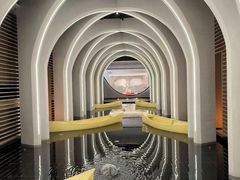 -涨巢·潮玩水疗局