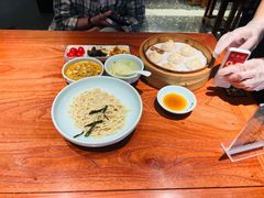 -裕兴记•蟹黄面馆(人民广场店)