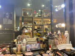 -onlygirl摄影美学馆高端定制(江滩店)