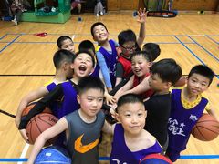 -呈康体育青少年篮球培训班(虹口店)