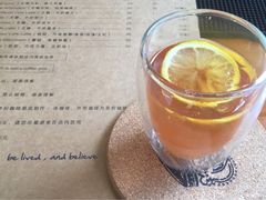 鲜柠檬冰茶-Be Lived Cafe比例咖啡(摩天轮店)