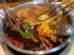 红汤锅底-江二娃串串香(科园四路总店)