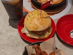 -必胜客餐厅(昆百大泰业城店)