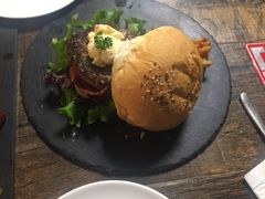 -HIGH FIVE哈福手工汉堡(桂林路店)