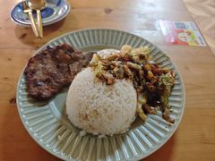 -Rabbit Cafe私房西餐甜点咖啡(栖霞路店)