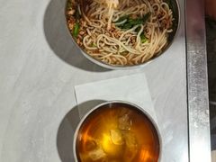 -正宗杨记普洱酸醋米线(总店)