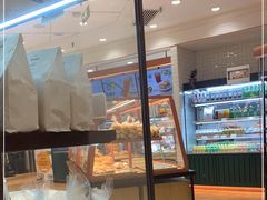 面包甜点陈列柜-多乐之日(和平伊势丹店)