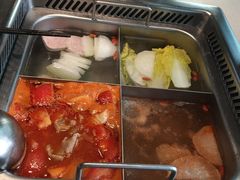 -海底捞火锅鲜切牛肉主题店(长寿路店)