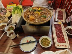 -沙胆彪炭炉牛杂煲(上海日月光广场店)