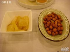 免费的餐前小菜-潮福城大酒楼·潮味粤品·港式点心(湖滨北路店)