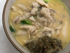 -明呈黄鱼面馆(斜土路店)