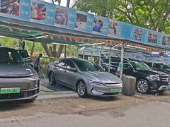 -壹伍陆连锁汽车维修美容(宝安中心区店)