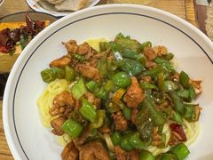 辣爆小公鸡面-锅儿挑面馆