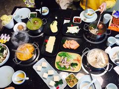 -锅季·捞王旗下小火锅(虹桥火车站店)