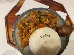 罗勒辣炒鸡肉饭-GOGO Plate(成都太古里店)