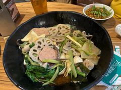 -万记麻辣烫国展总店