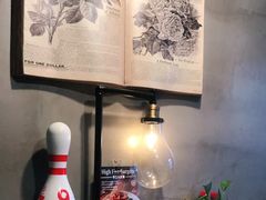 -HIGH FIVE哈福手工汉堡(桂林路店)