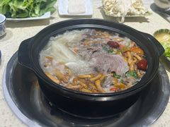 -九寨沟特色牦牛肉汤锅