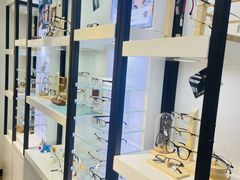 -浮光眼镜·蔡司视觉合作·数字验配中心(陆家嘴店)