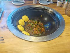 -锅老头海鲜铁锅炖
