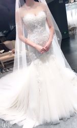 -艾米丽婚纱礼服