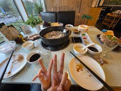 -烹然四季椰子鸡火锅(团结湖总店)