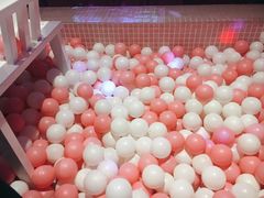 -范特西FANTASY量贩式KTV(民主广场店)