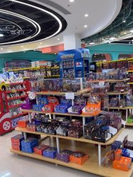 -卡通派潮品玩具折扣仓(青岛新城吾悦广场店)