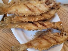 炸偏口鱼-方城小吃店