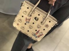 -MCM(比斯特上海购物村店)