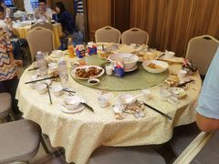 -鹏城人家海鲜酒家·23年老字号(较场尾店)