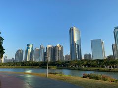 -万绿园