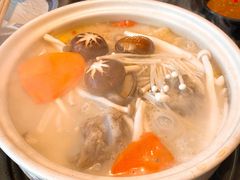 招牌骨头锅&nbsp;8小时大火骨汤-旺晖本帮骨头煲·深夜火锅(梅园路店)