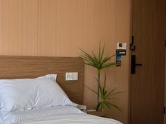 -幸栖洞穴设计酒店(成都春熙路店)