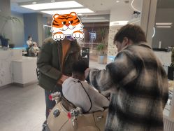 -PE SALON