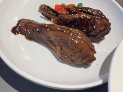 酱鸭头-邑金陵北京烤鸭店·现炒家常菜(ITC MALL店)