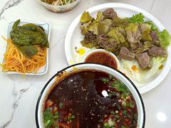 -伊穆祥牛肉面总店·清真