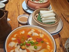 -老滇山寨•云南特色菜•地方菜•民族风情歌舞表演(金碧店)