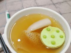 松茸炖绣球豆腐-新光酒家·河豚·海鲜·蟹料理(浦东店)
