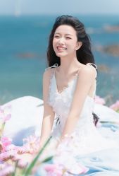 -挪娅婚纱摄影皇家会所