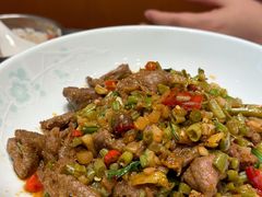 酸缸豆炒黄牛肉-江城小馆陕南妈妈菜·全球旅行餐厅(钟楼店)