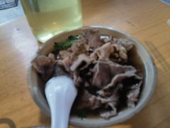 -大众跷脚牛肉馆·非遗传承单位(峨眉山店)