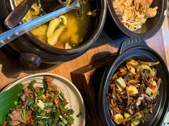 -云海肴·汽锅鸡·云南菜(天山百盛优客店)