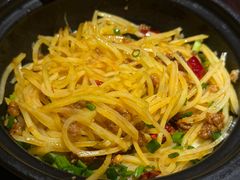 鲜牛肉酱炒土豆丝-鱼食饭稻·苏浙土菜17年老馆子(平江路店)