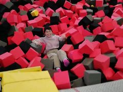 -嘿哟动霸CHUA·新潮玩运动娱乐中心·蹦床滑冰团建乐园