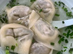 特色荠菜肉馄饨-潘国仙耳光馄饨(黄家阙路店)