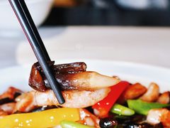 鸡枞菌爆爽肉-馋遇江南·精致湖景雅宴(东方之门店)