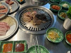 -欧巴炭烤肉오빠숯불구이(南京东路店)