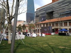 -瑞幸咖啡(长宁来福士B1层店)